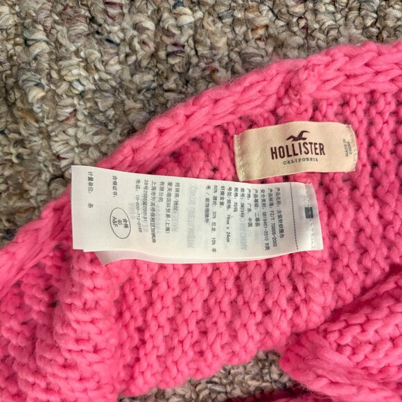 Hollister Pink Scarf/Wrap – Soft Blend - Picture 3 of 3